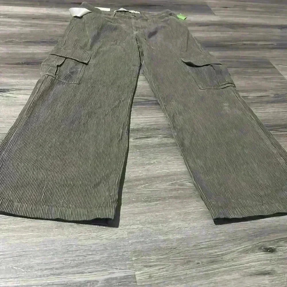 Tinsel Town cargo pant - Picture 2 of 8